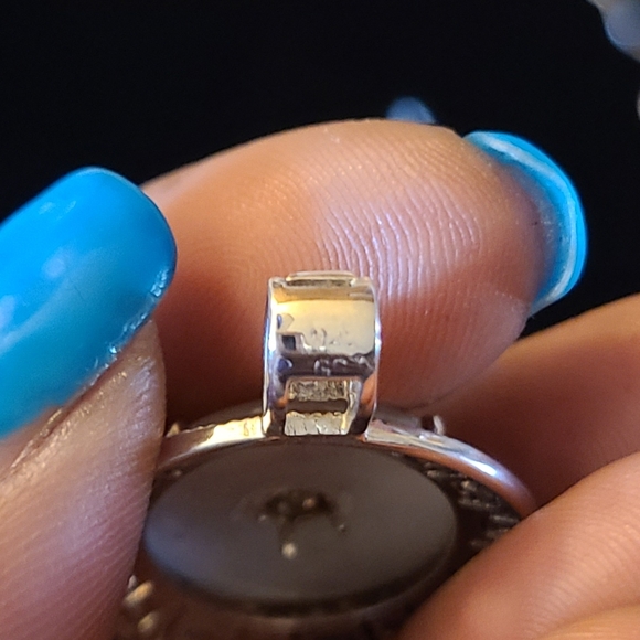 Vintage Silver and Celadon Jadeite Chinese Style Pendant and Silver 24in Chain - Picture 5 of 7